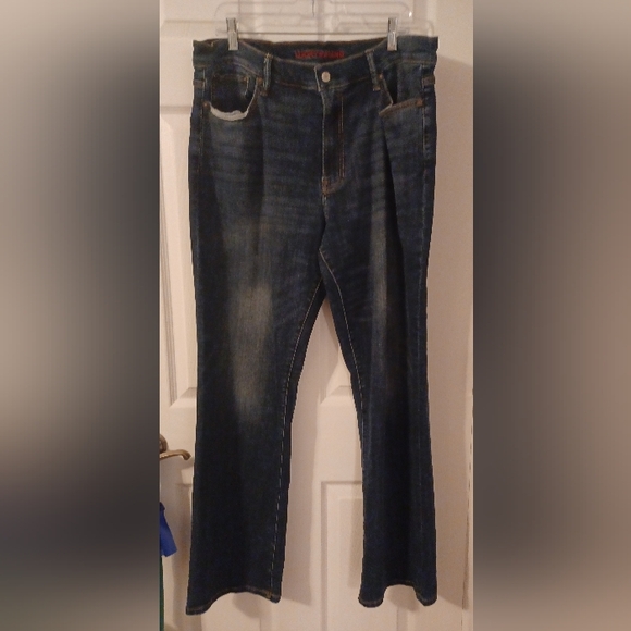 Lucky Brand Men's Dark Blue Straight Jeans 38x34 - Picture 1 of 3